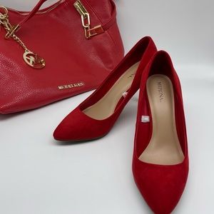 Merona pumps size 7 1/2 Red NWOT suede look man made fabric